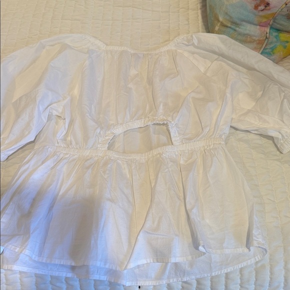 White shirt - Picture 1 of 5